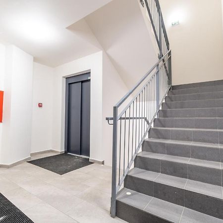 Brand New Two Room Apartment #26 With Free Secure Parking Close To Center Πράγα Εξωτερικό φωτογραφία