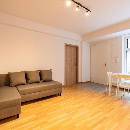 Brand New Two Room Apartment #26 With Free Secure Parking Close To Center Πράγα Εξωτερικό φωτογραφία