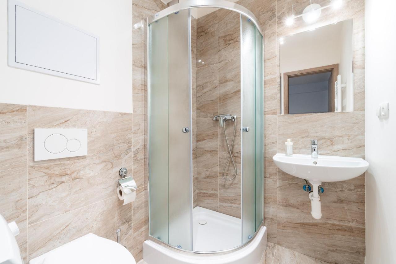 Brand New Two Room Apartment #26 With Free Secure Parking Close To Center Πράγα Εξωτερικό φωτογραφία